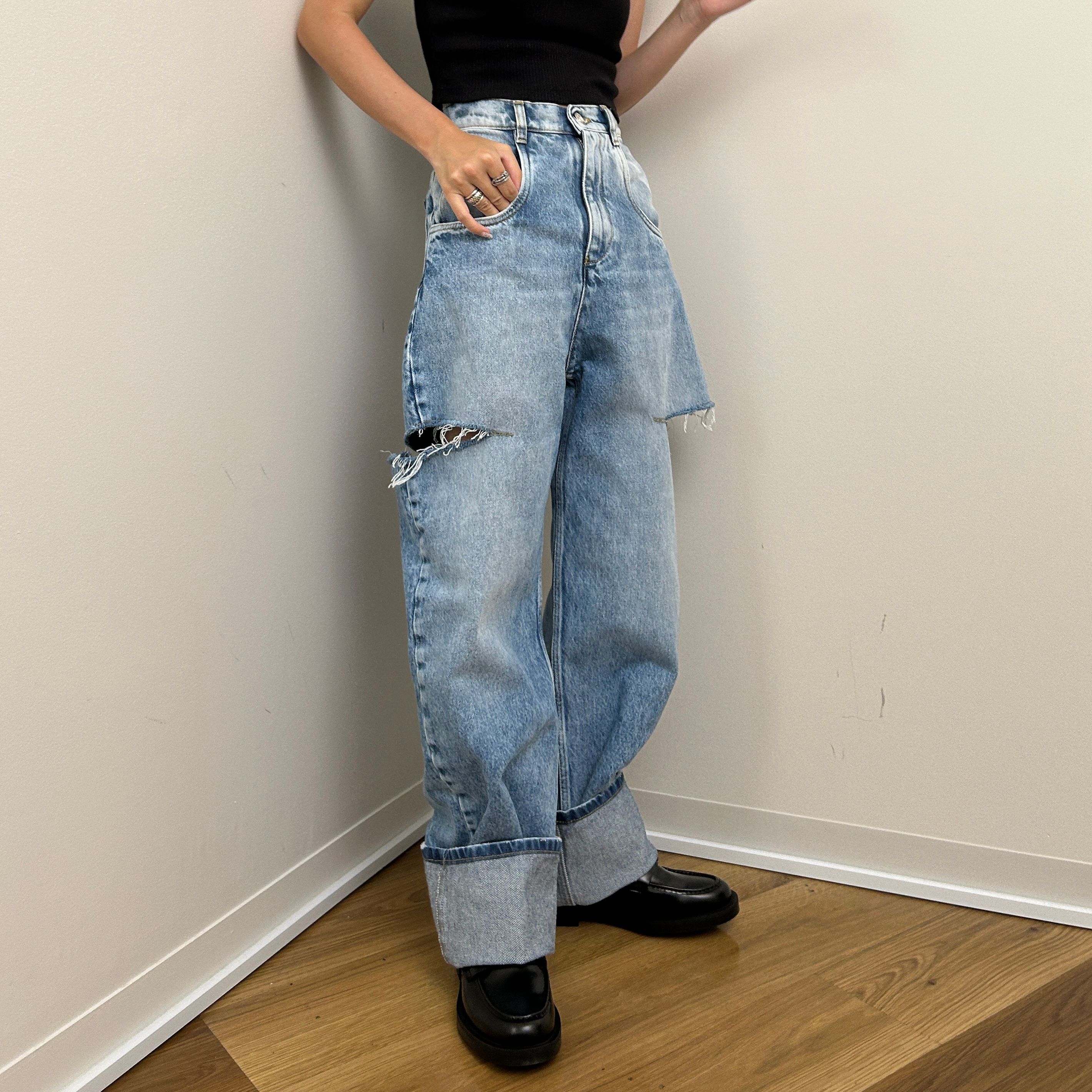 Maison Margiela(メゾン マルジェラ)の人気デニム「カットアウトデニム