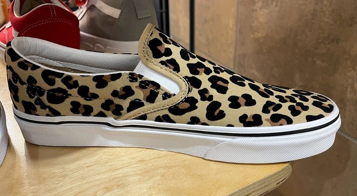 限定販売＊Vans Slip On＊レオパードスリッポン＊ユニセックス (VANS