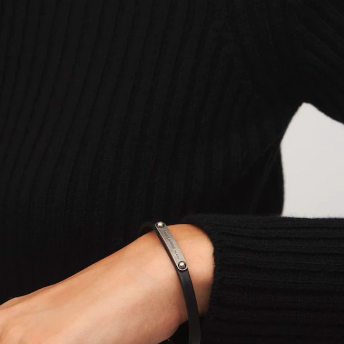 SAINT LAURENT】IDプレート レザーブレスレット (Saint Laurent