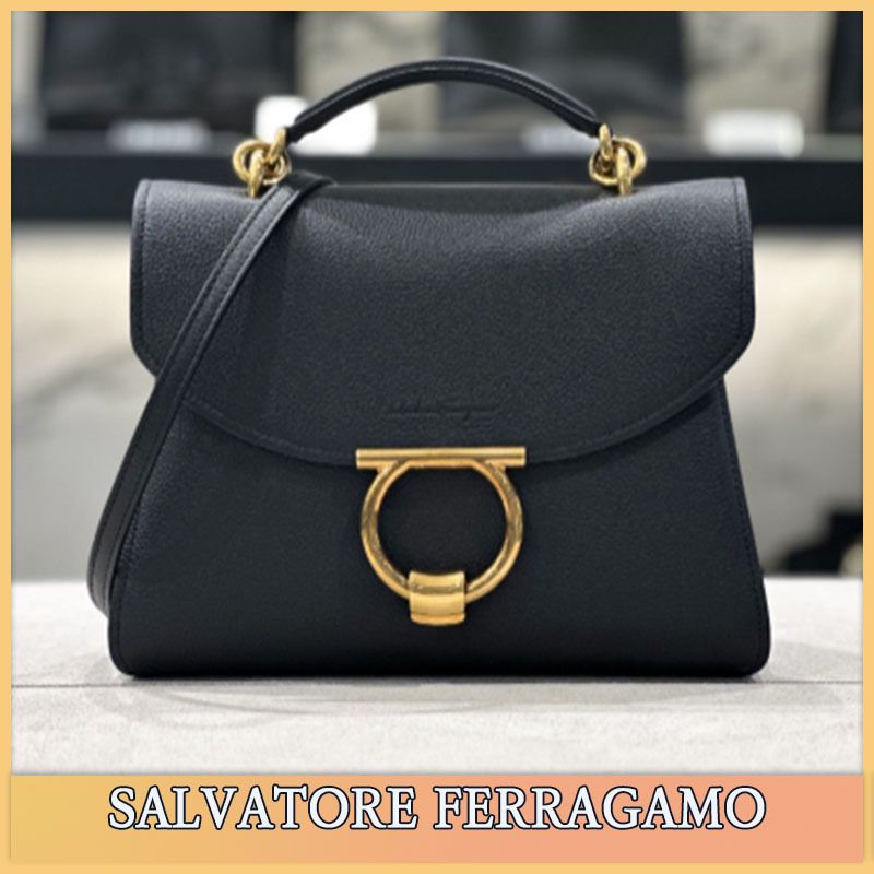 Salvatore Ferragamo】Gancini Margot Handbag☆人気商品☆ (FERRAGAMO