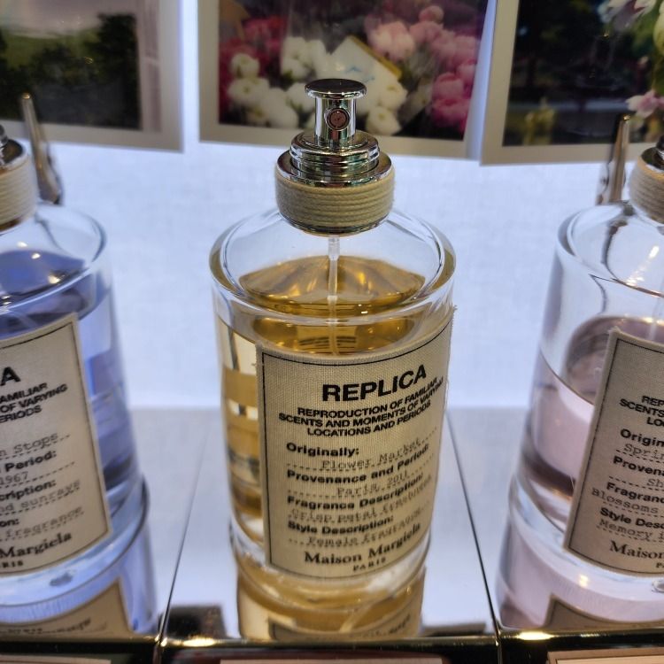 メゾン マルジェラ レプリカ フラワー マーケット EDT 30ML (Maison