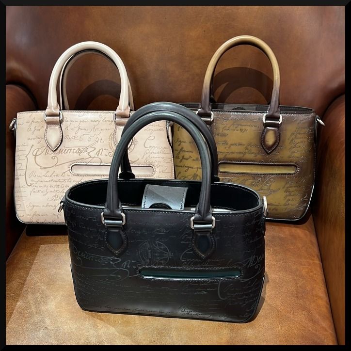 BERLUTI】トゥジュールガリバー scritto メッセンジャーバッグ