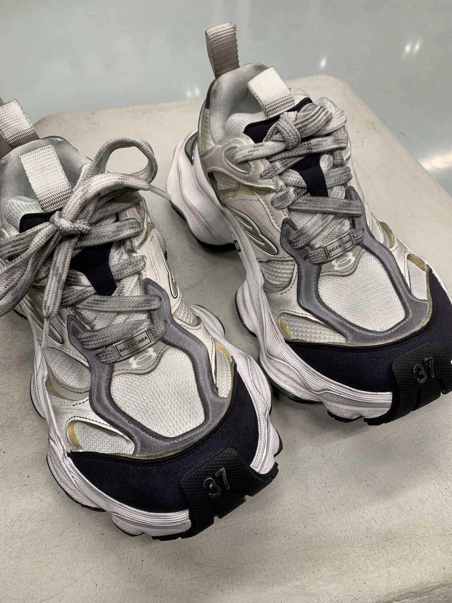 BALENCIAGA】CARGO スニーカー ロゴ 2色 (BALENCIAGA/スニーカー