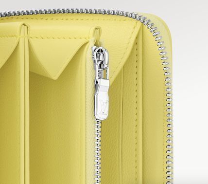 ぷっくり立体感が可愛い♪メンズもOK！】ルイヴィトン 長財布 (Louis