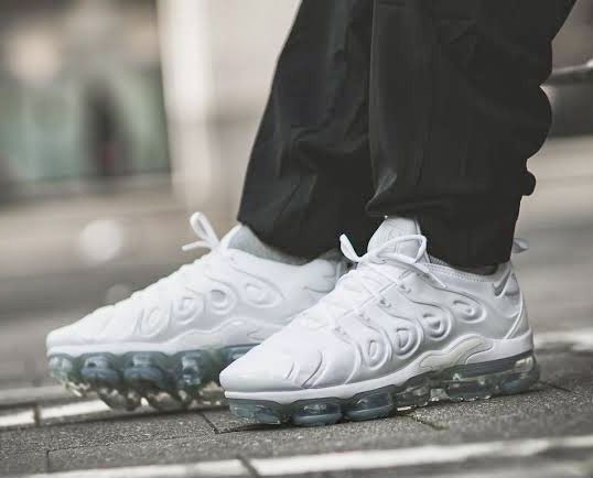 ナイキ エア ヴェイパーマックス プラス ホワイト (Nike/スニーカー