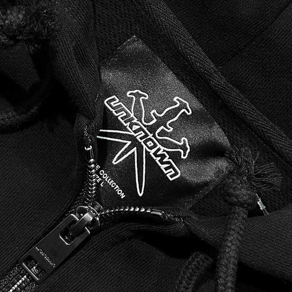 すぐ届く】UNKNOWN ダガー刺繍ジップアップ パーカー (UNKNOWN