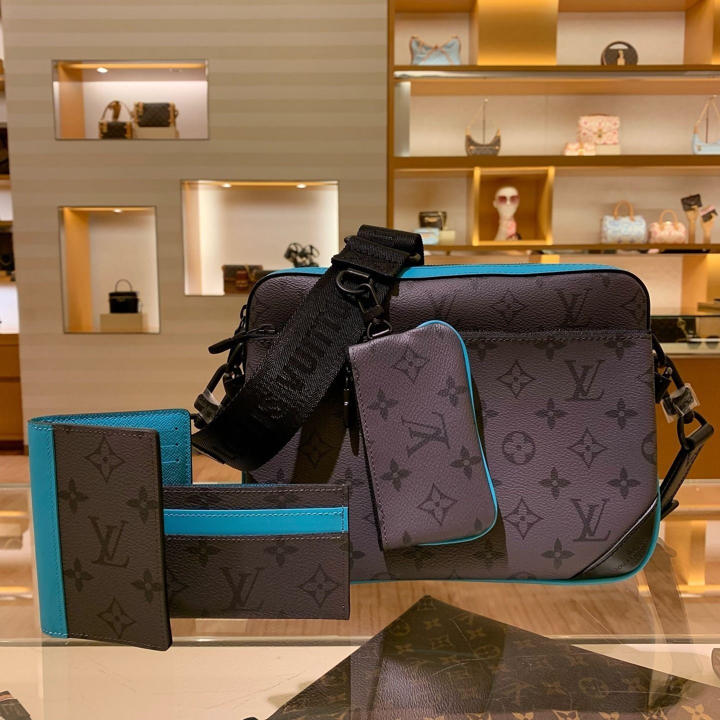 3点セット♪】ルイヴィトン トリオ メッセンジャーバッグ (Louis