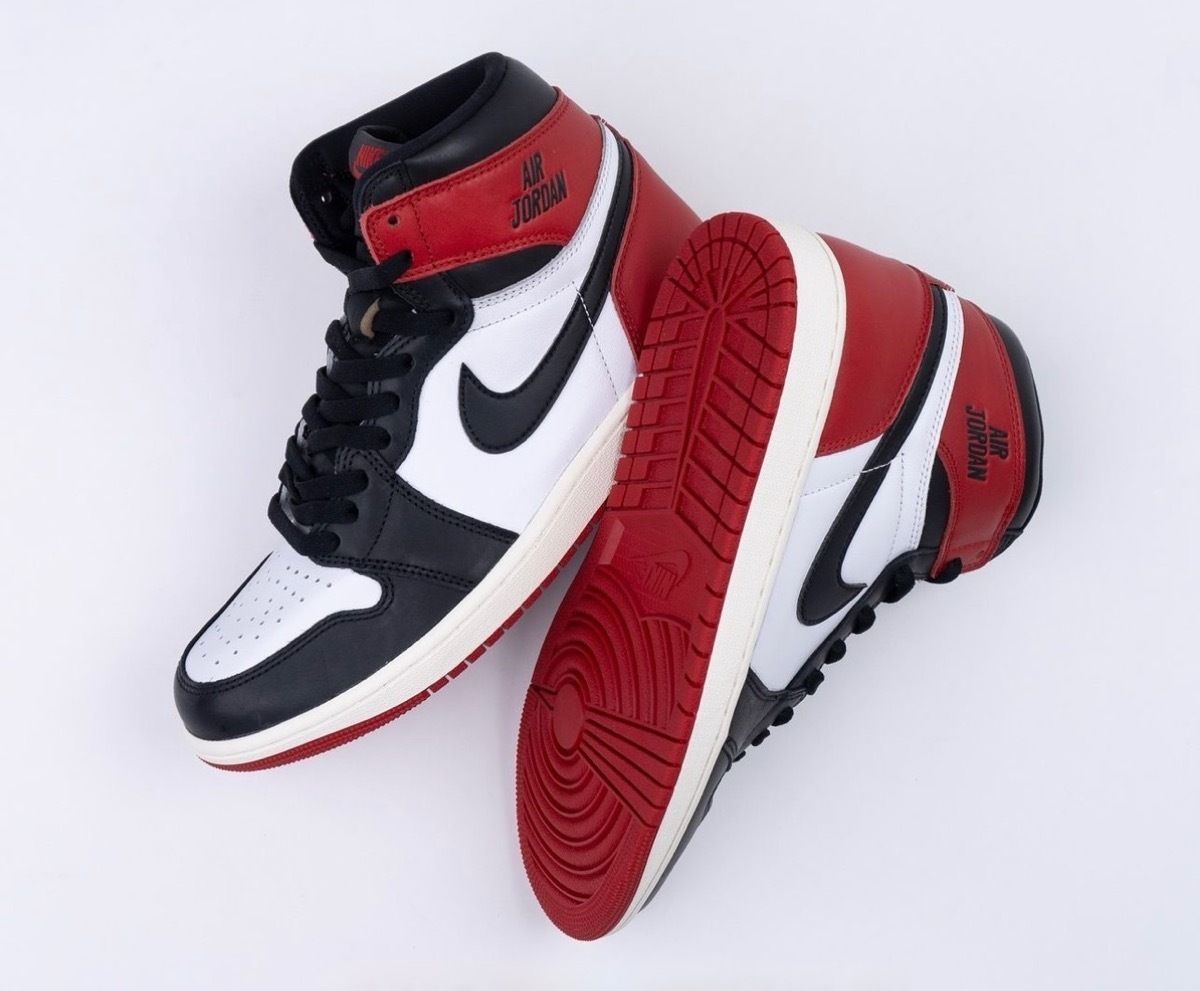 Nike Air Jordan 1 Retro High Black Toe Reimagined DZ5485-106 (Nike