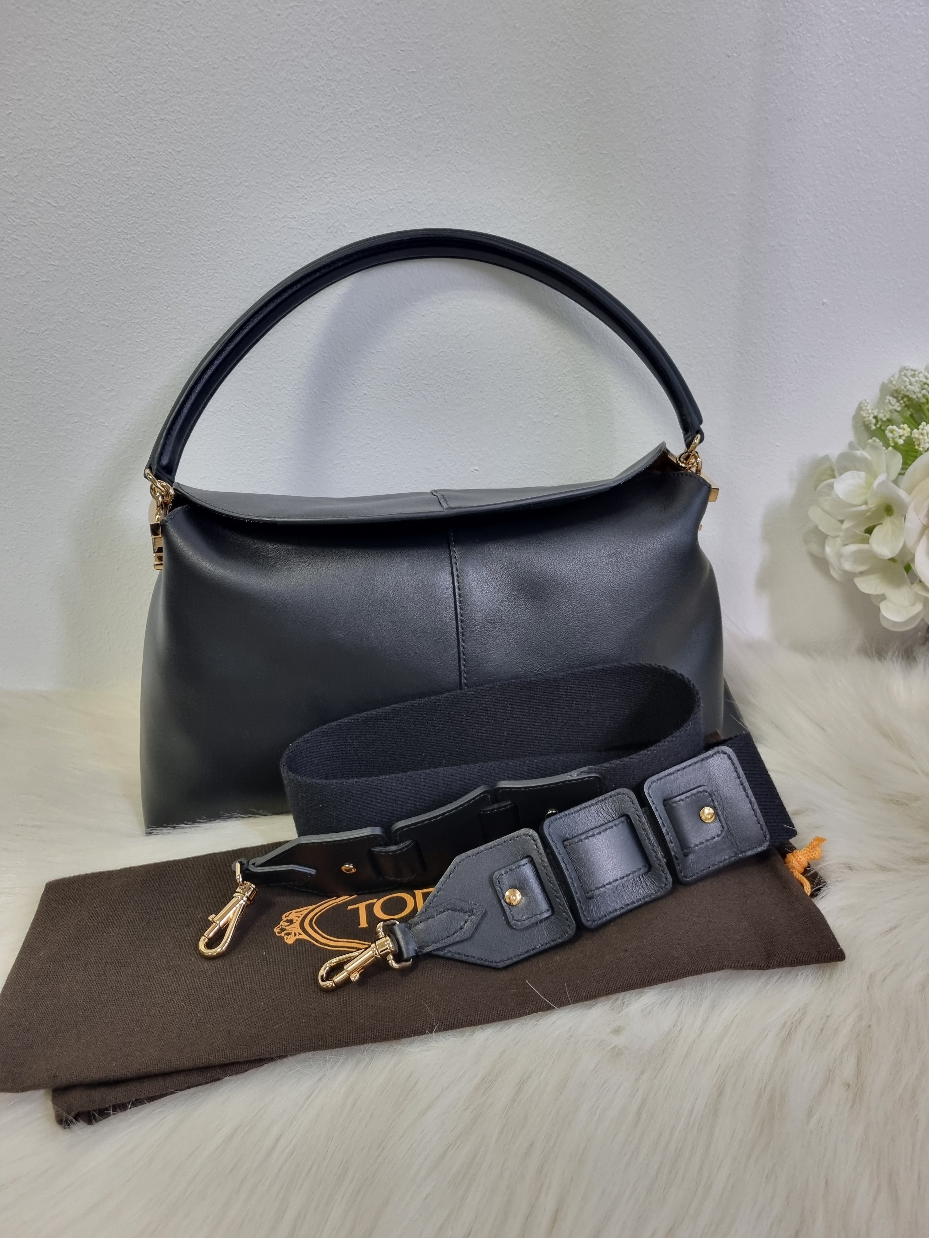 100%直営店買付【TOD'S】T CASE バック XBWTSTY02Z0XPRB999 (TOD'S