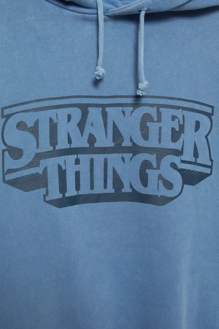 pull&bear☆Stranger Thingsコラボ フード付きパーカー (PULL & BEAR