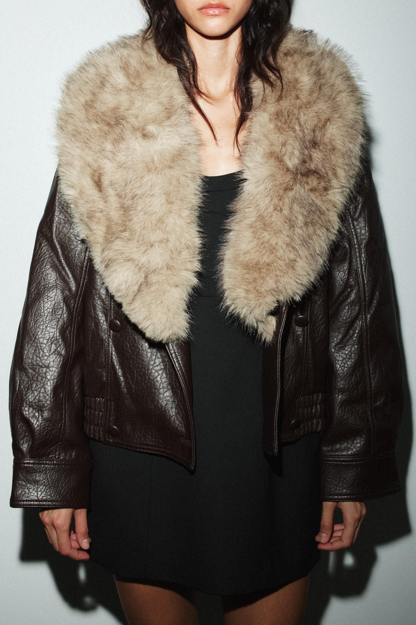 ZARA 取り外し可能な襟付きフェイクレザージャケット (ZARA/ジャケット