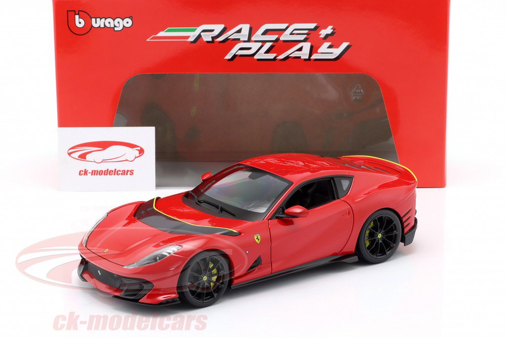 Bburago 1:18 Ferrari 812 Competizione 建設年 2021 赤 18-16019