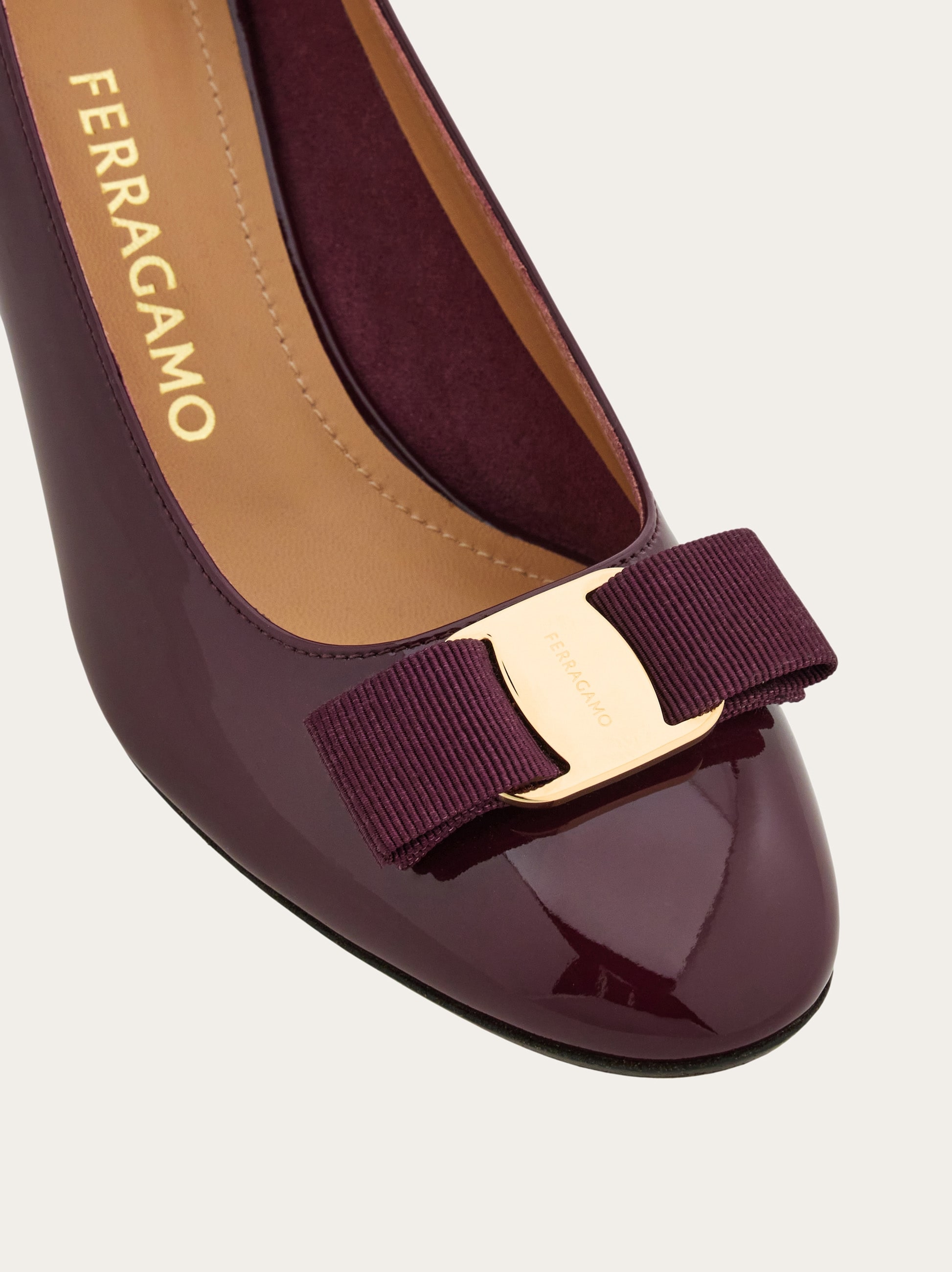 ヴァラ リボン パンプス - ウィメンズ | Ferragamo