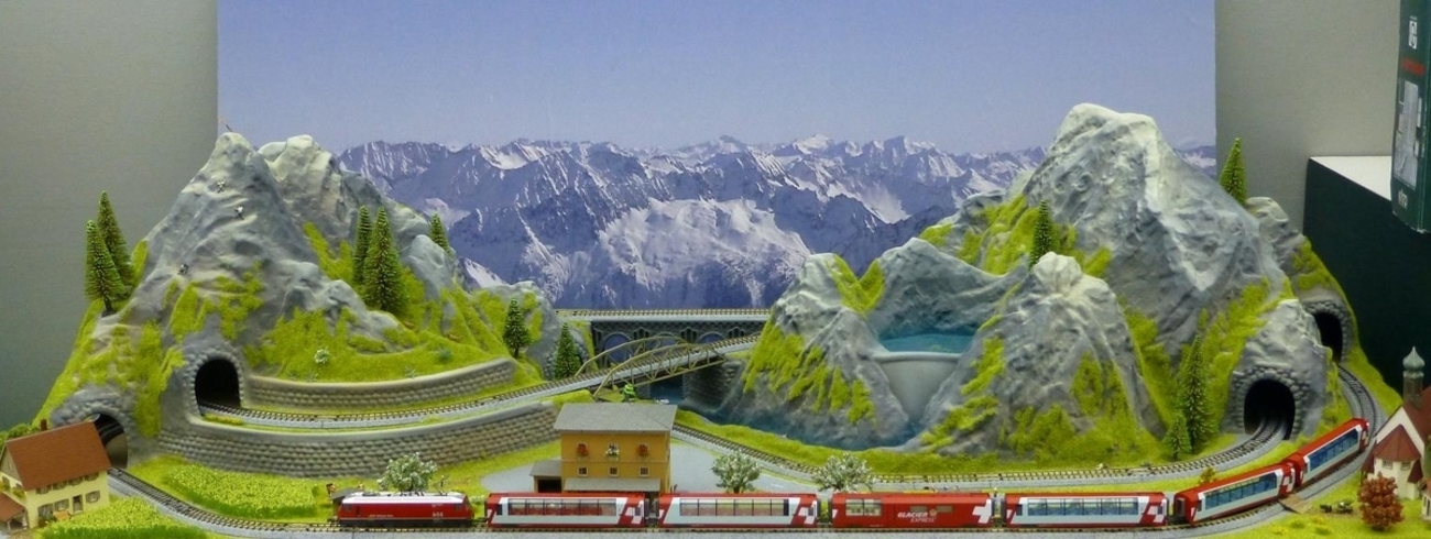 KATO アルプスの氷河特急 デスクトップレイアウト「ダムを滝にする