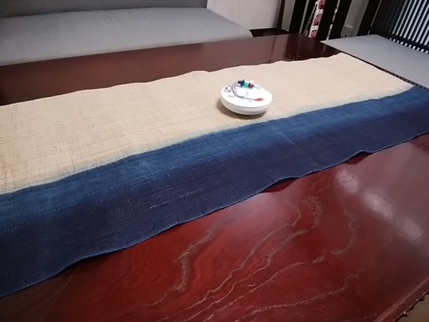 再販・藍染タペストリー | iichi 日々の暮らしを心地よくする