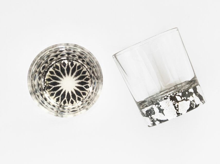 ショットグラス・銀と黒 | iichi 日々の暮らしを心地よくする