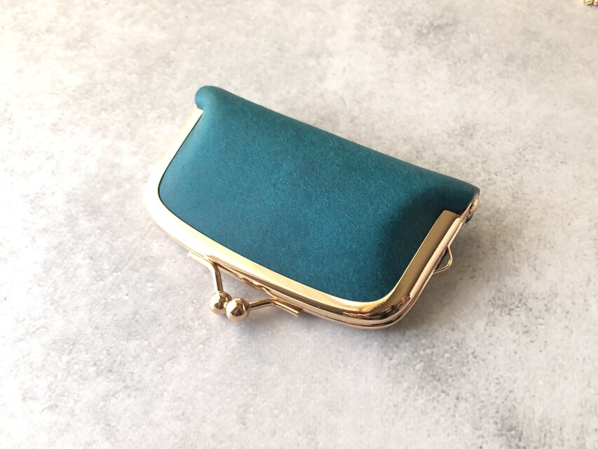 本革】《コロンと可愛い》ミニアクセサリーケース／ターコイズ◎伸びる