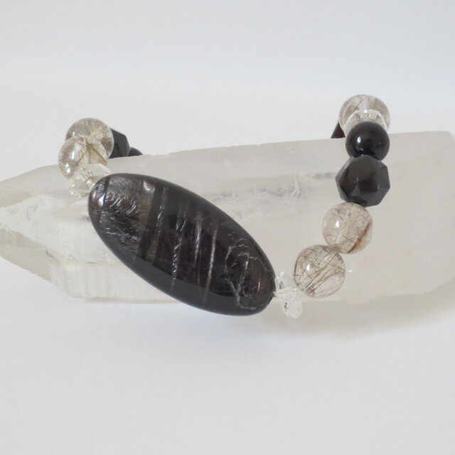 ハイパーシーン ブレスレット | iichi 日々の暮らしを心地よくする