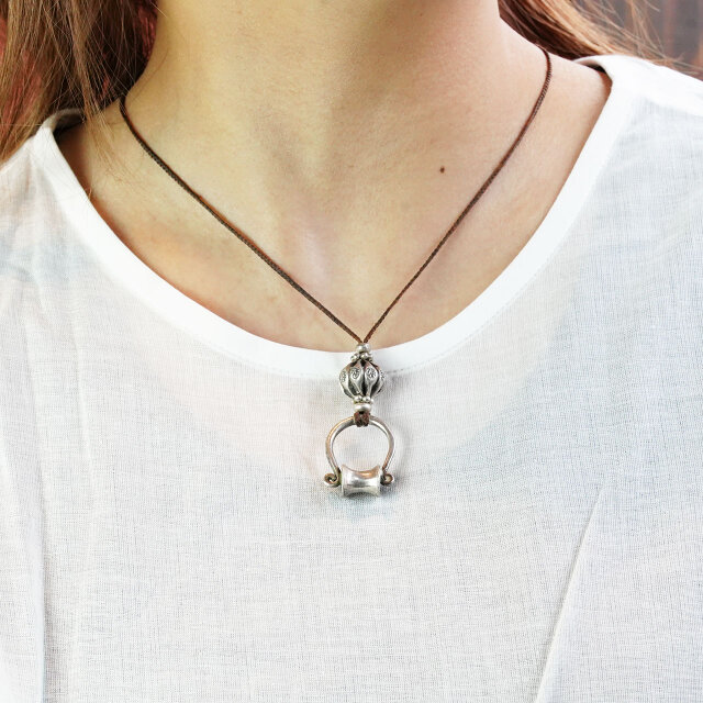 カレンシルバー・紐・シルバー・ネックレス | iichi 日々の暮らしを
