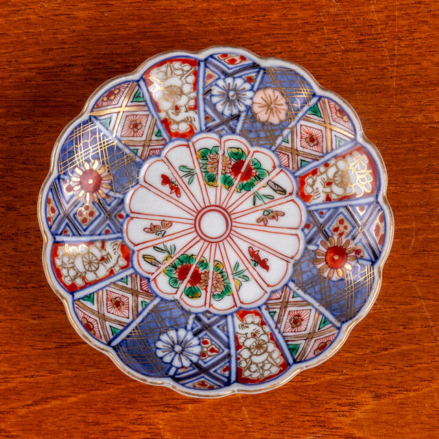 大聖寺伊万里 金襴手 更紗花文 菊形豆皿 明治時代 E106B | iichi 日々