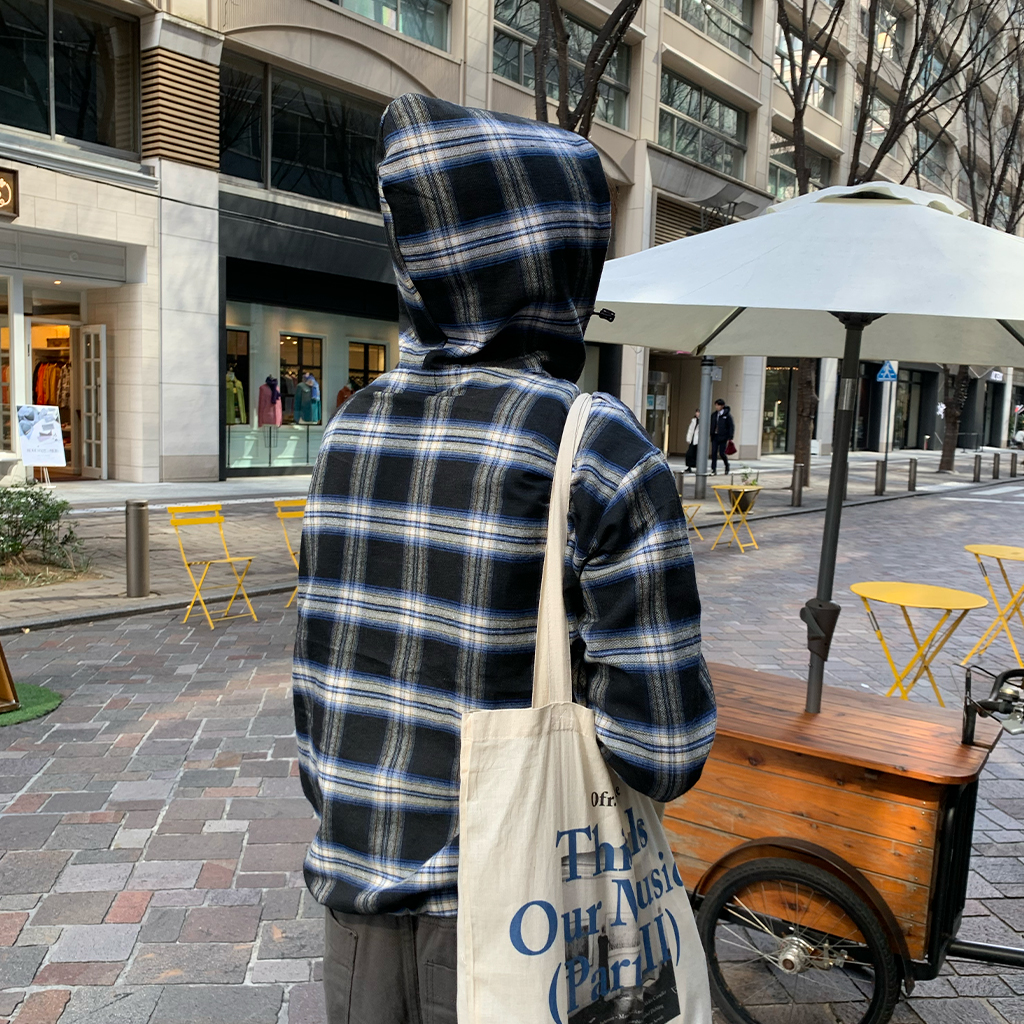 ユニセックス）ストリングチェックジップアップパーカー