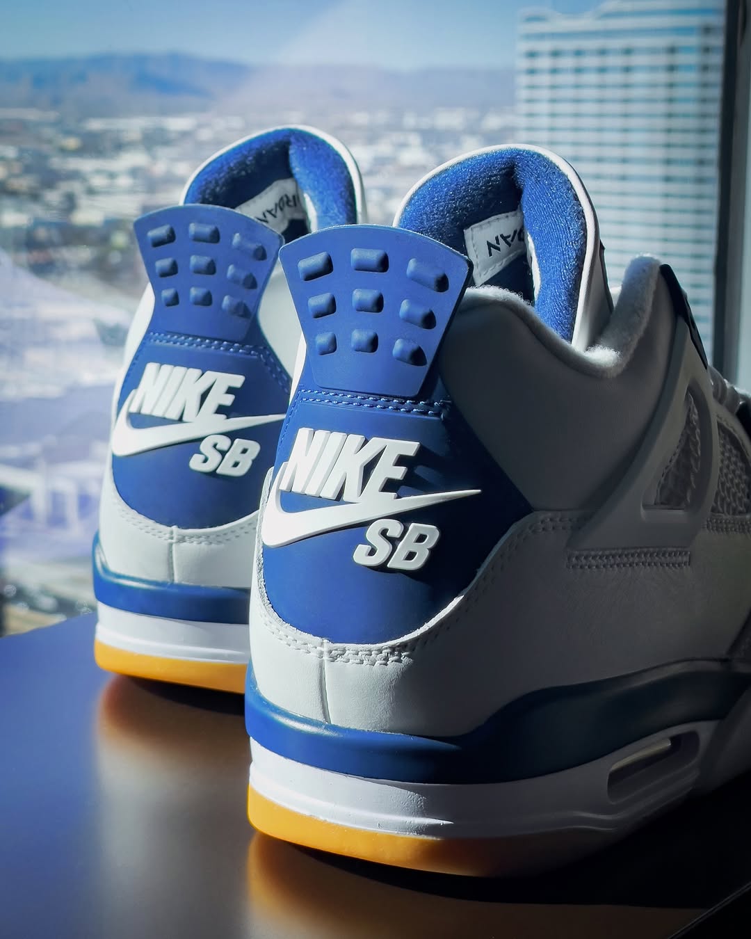 Nike SB x Air Jordan 4 