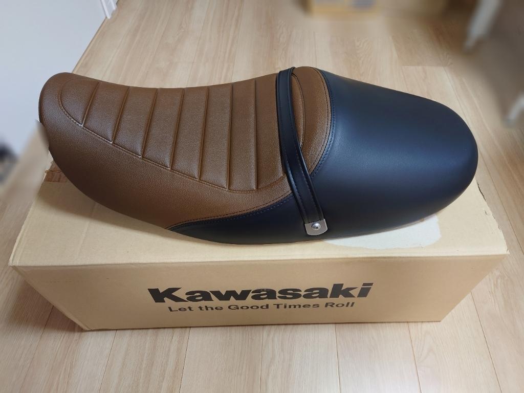 カワサキ(純正) 2022年式Z900RS cafe純正シート(品番53066-0599-71H
