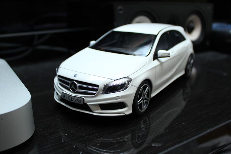 メルセデス・ベンツ(純正) 1/18 A180Sports ミニカー のパーツレビュー