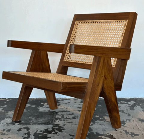 ピエール・ジャンヌレの椅子の座り心地は良い？特徴・実用性やおすすめ