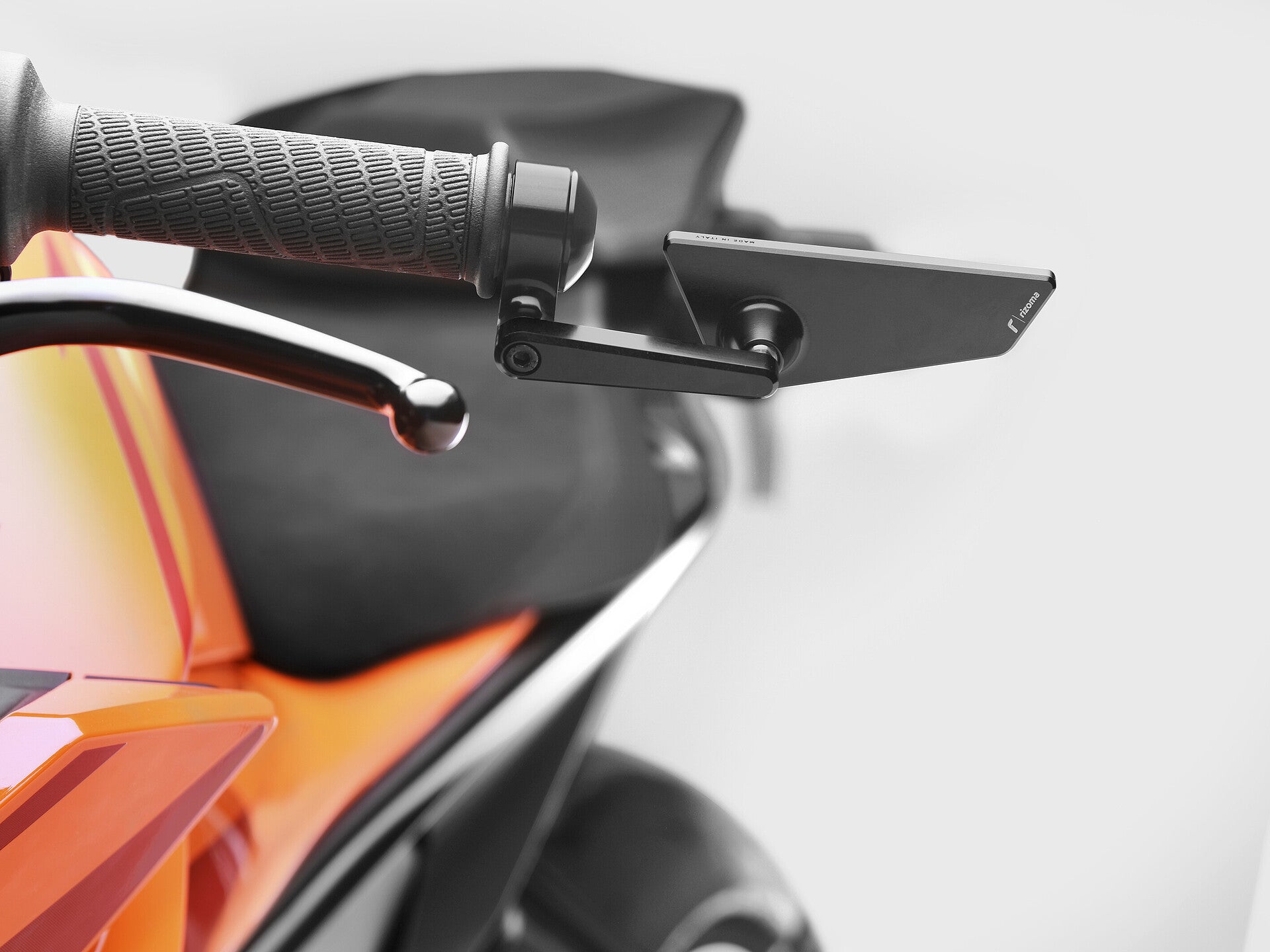 1390 Super Duke R (2024) – rizoma Japan