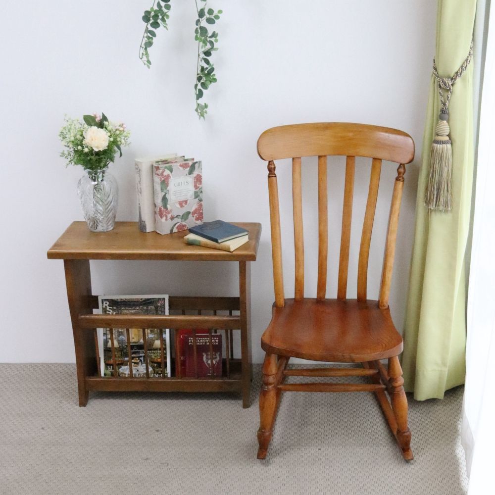 温かく素朴な飴色♪ ロッキングチェア VC107-252 – アンティーク家具と