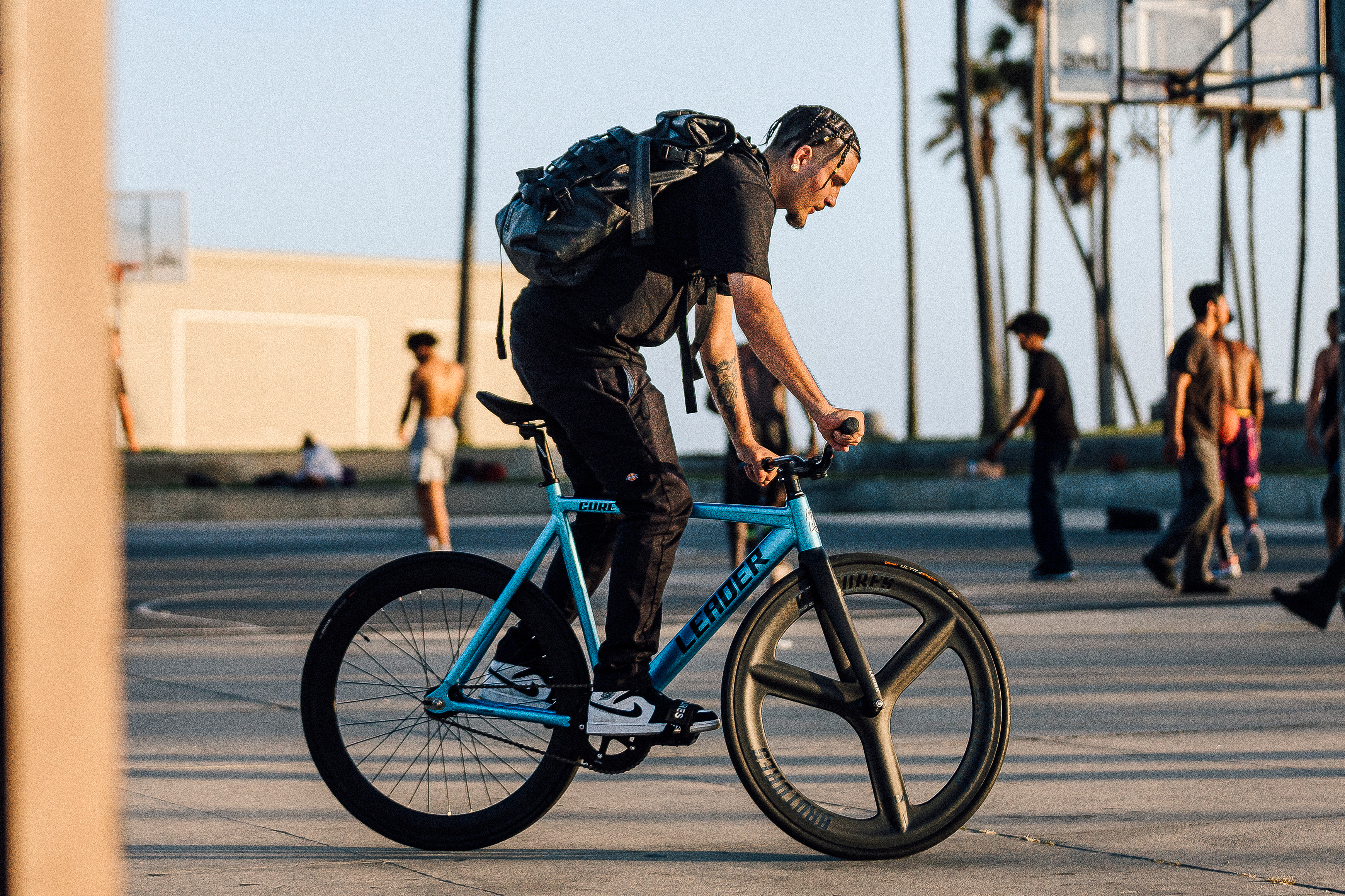 LEADER CURE – BROTURES GLOBAL