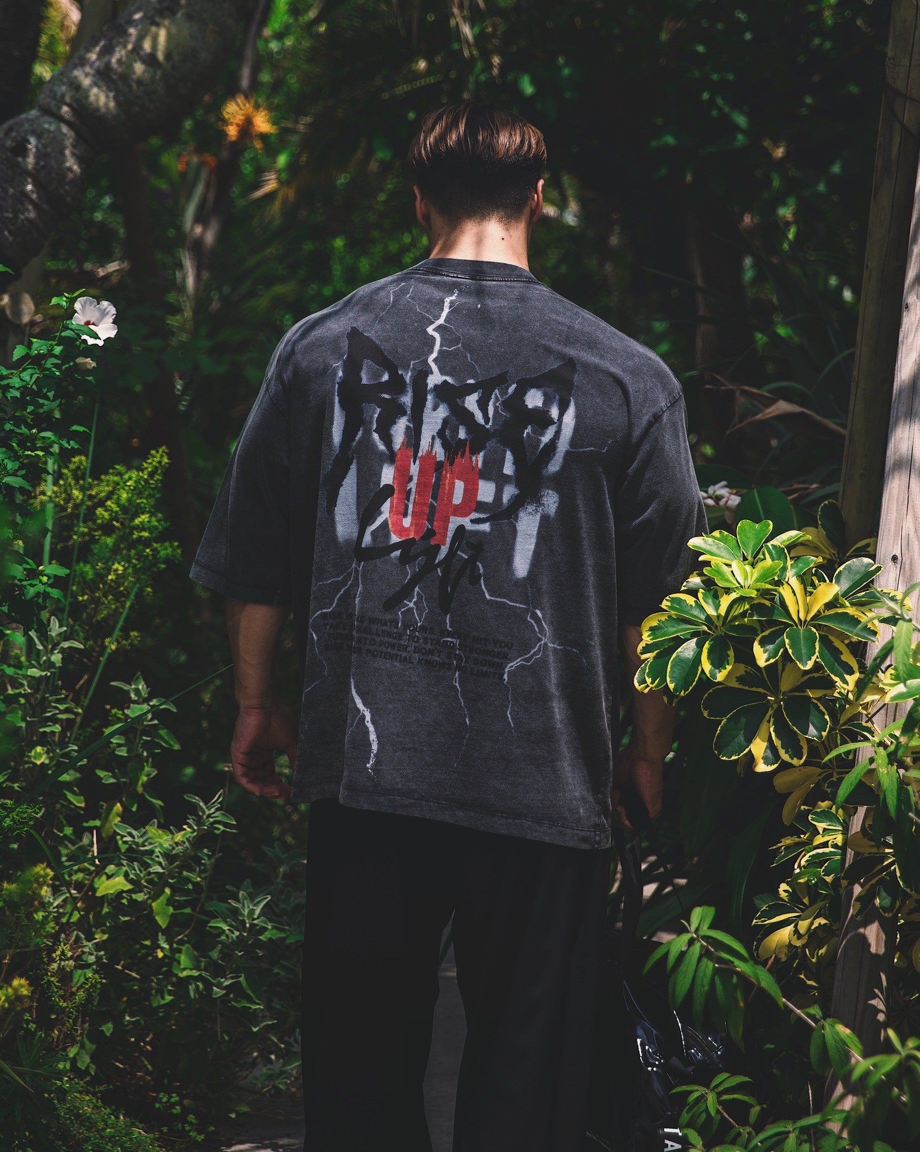 Rise Up Extra Big T-Shirt - Black – LÝFT