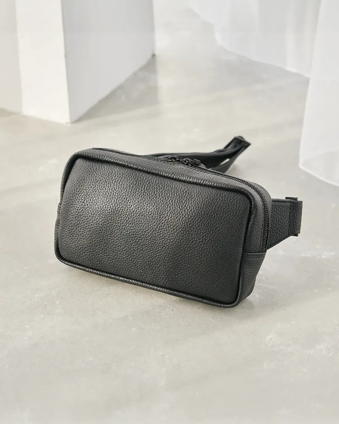 発売後2分で完売！レザーブランドが社運を賭けて本気で作ったボディ