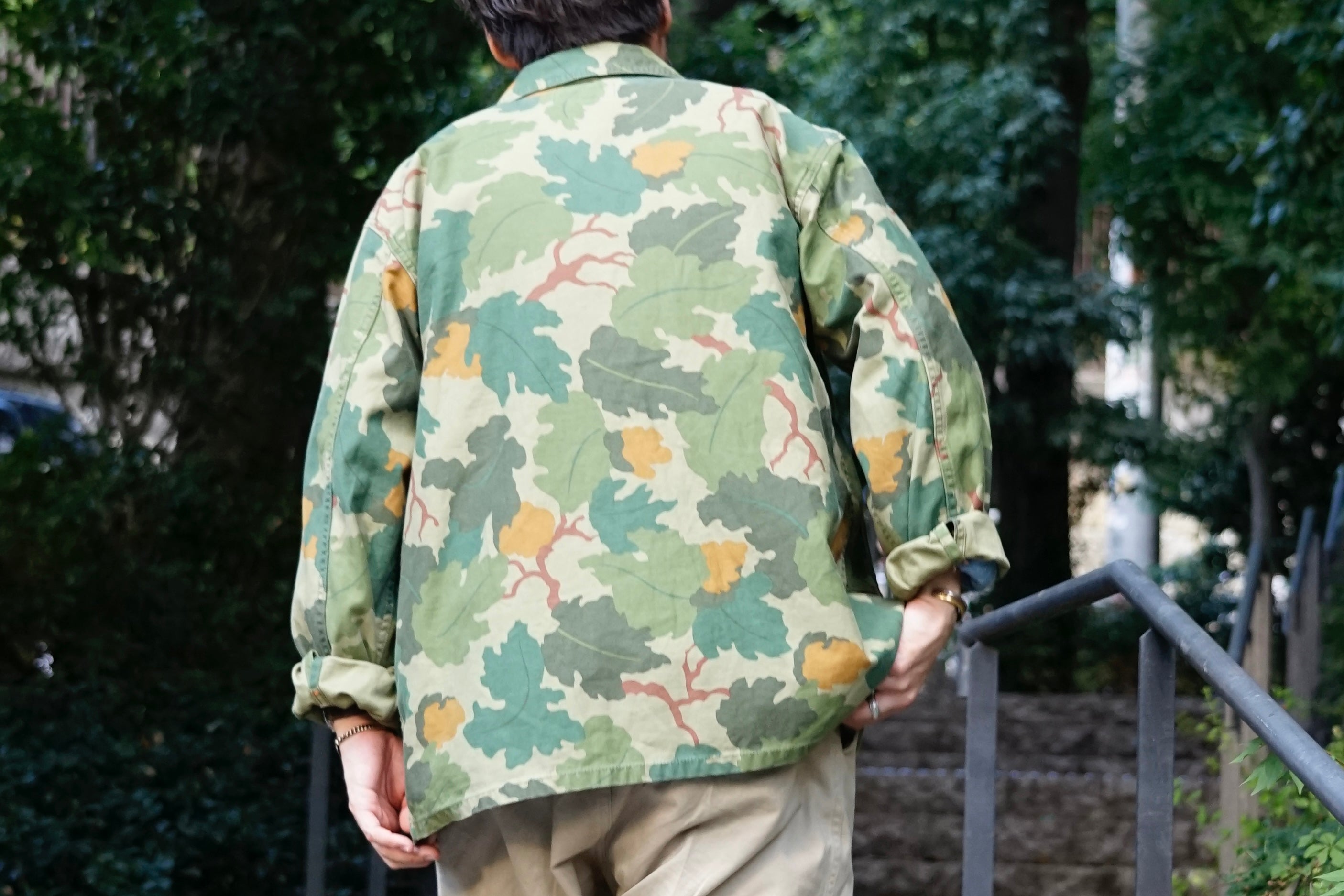 世に再注目されているカモ柄》UTILITY OVERSHIRT – ナイジェル