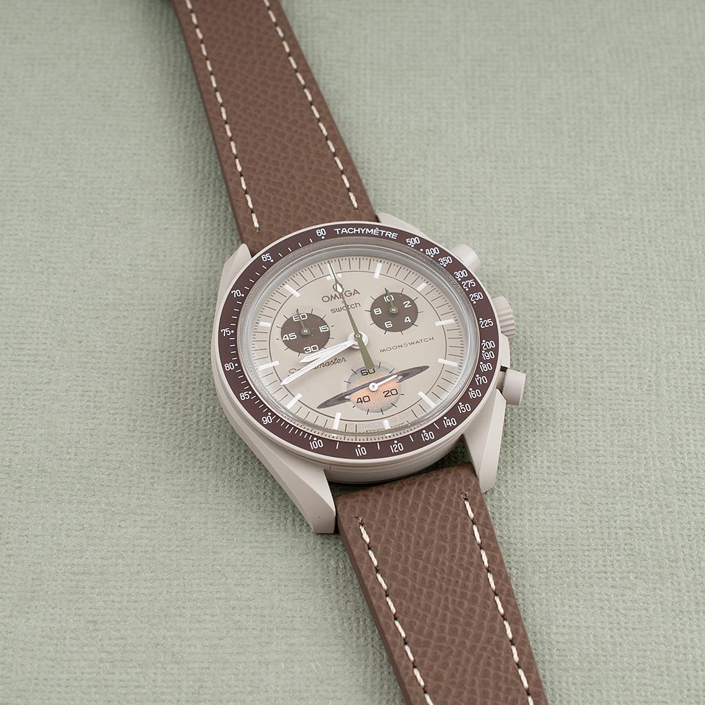 Swatch Omega Moonswatch Saturn Watch Review SO33T100