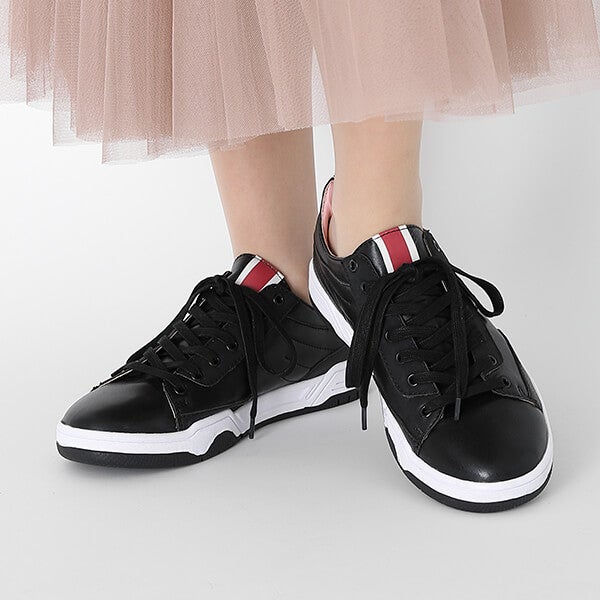 友枝中学校 モデル スニーカー カードキャプターさくら クリアカード編