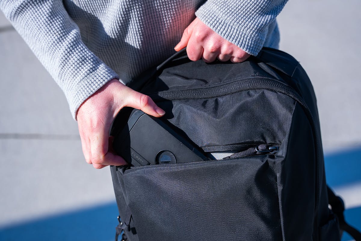 EVERGOODS Civic Travel Bag 26L (CTB26) Review | Pack Hacker