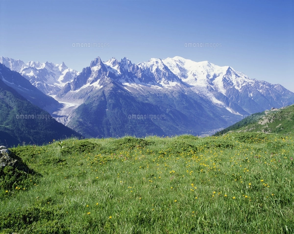 モンブラン山群の写真素材 [FYI03320044] | ストックフォトの Qlean