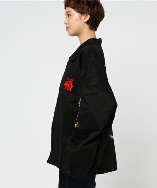 unrelaxing（アンリラクシング）の「オーバーサイズ刺繍ベトナム