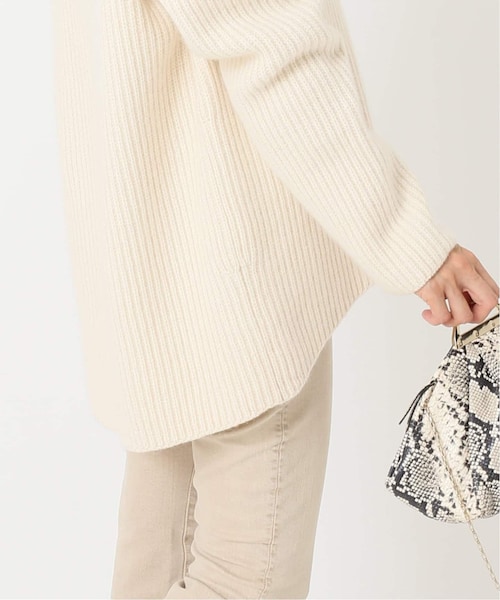 Deuxieme Classe（ドゥーズィエムクラス）の「COZY Vネックニット