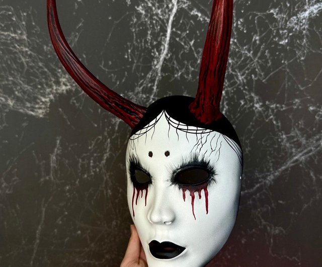 ジョージア ゴースト・オブ・ツシマ 伊代ボスの角付き仮面 日本の般若