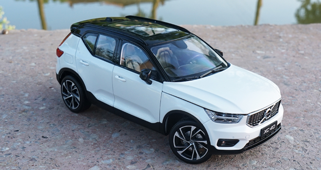 1/18 Dealer Edition Volvo XC40 XC 40 (White) Diecast Car Model
