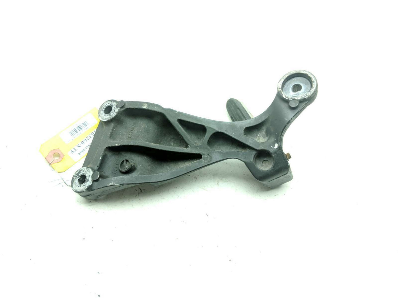99-07 Suzuki Hayabusa GSX1300R Rear Right Passenger Foot Peg