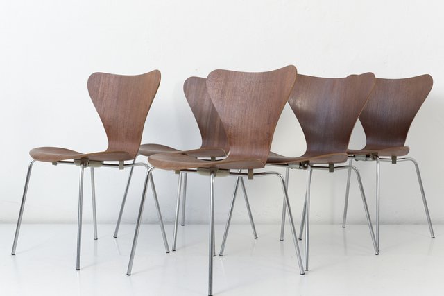 model-3107-stacking-chair-in-