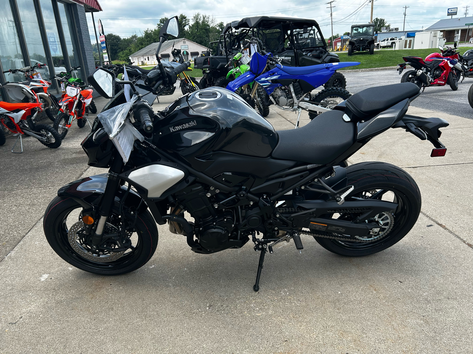 New 2025 Kawasaki Z900 ABS | Motorcycles in Marietta OH | SDA01157