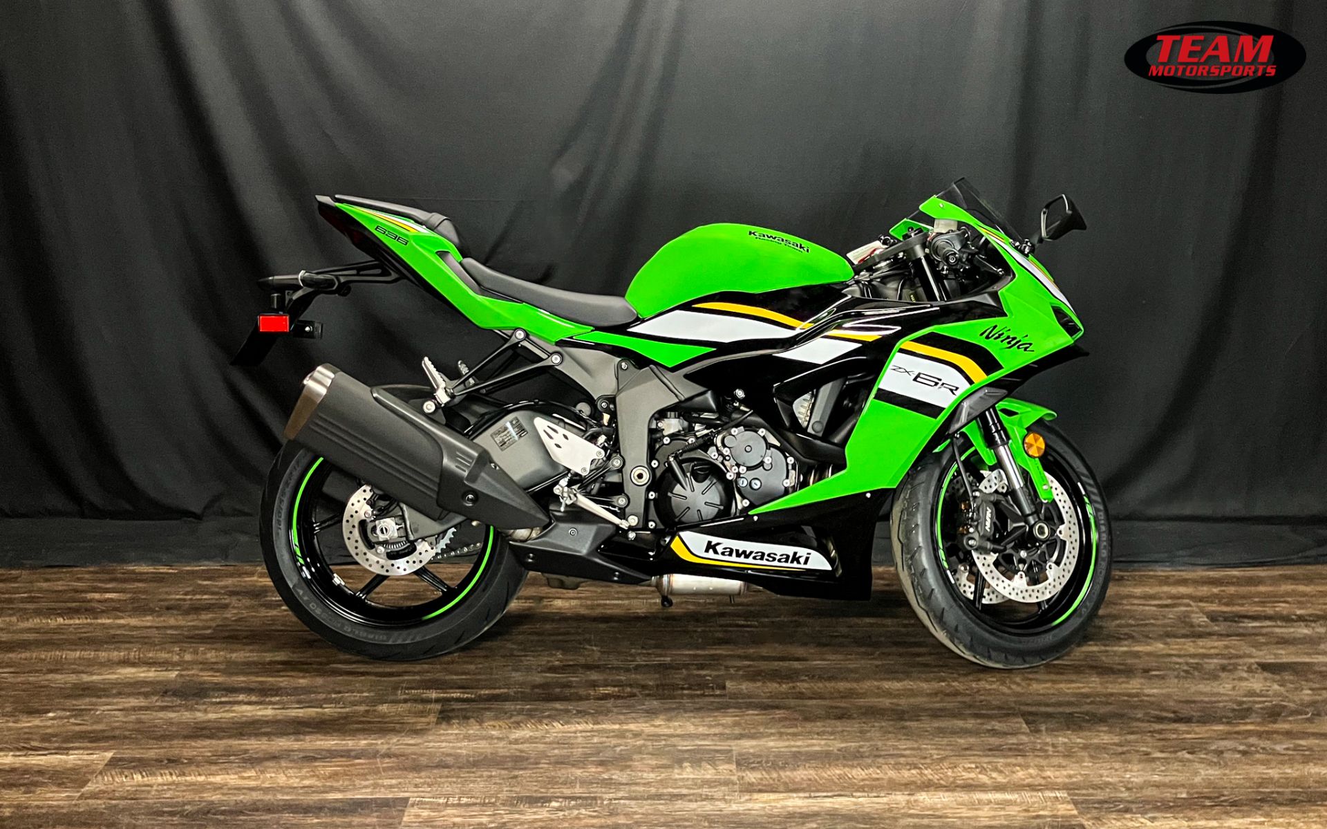 New 2025 Kawasaki Ninja ZX-6R KRT Edition, De Pere WI | Specs