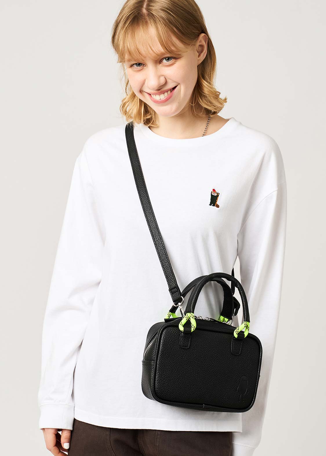 ビューティフルシャドー｜PUミニショルダーバッグ｜ユニセックス