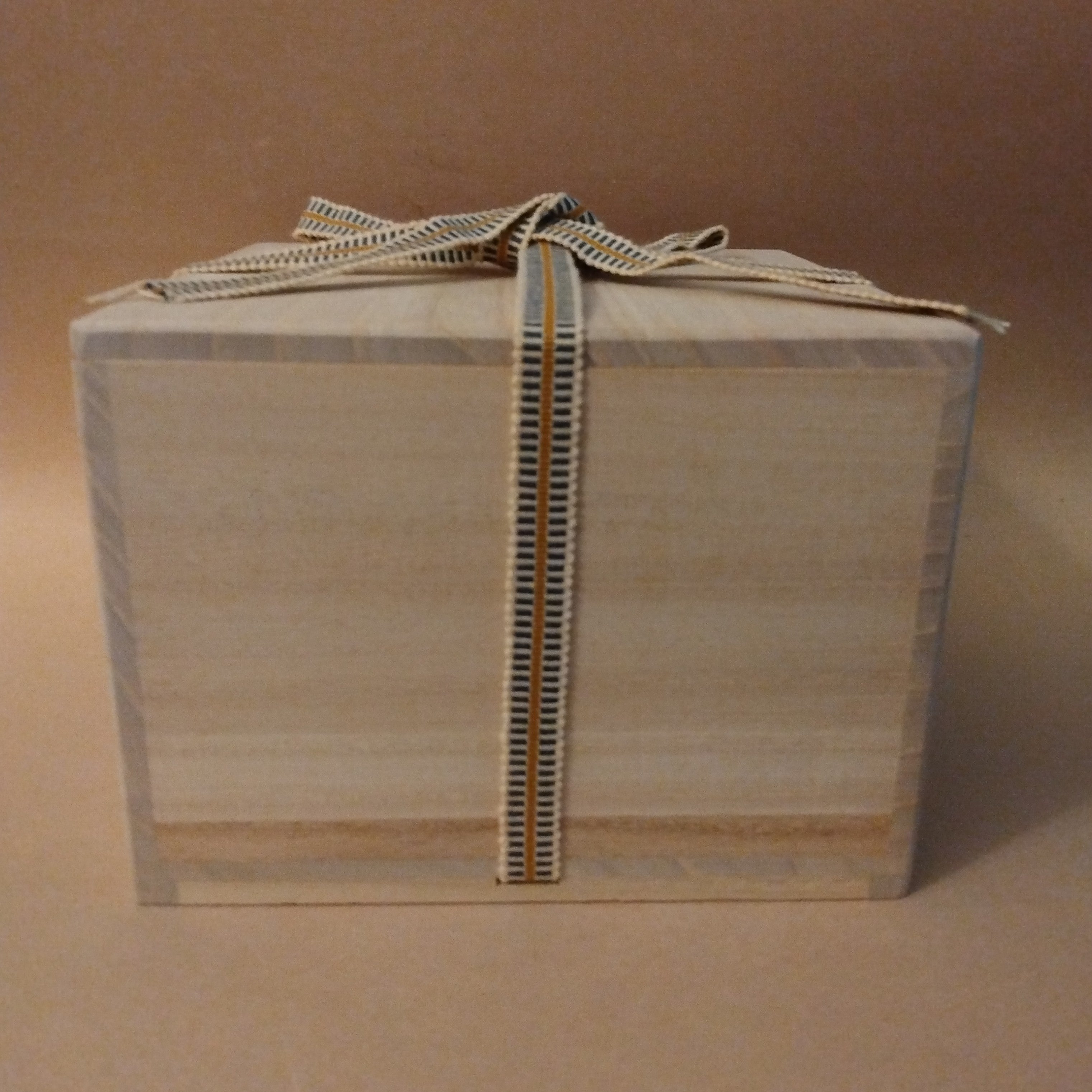 Himo Tsuki Kibako, Wooden Box with Cord for Chawan, Tea Bowl, Storage