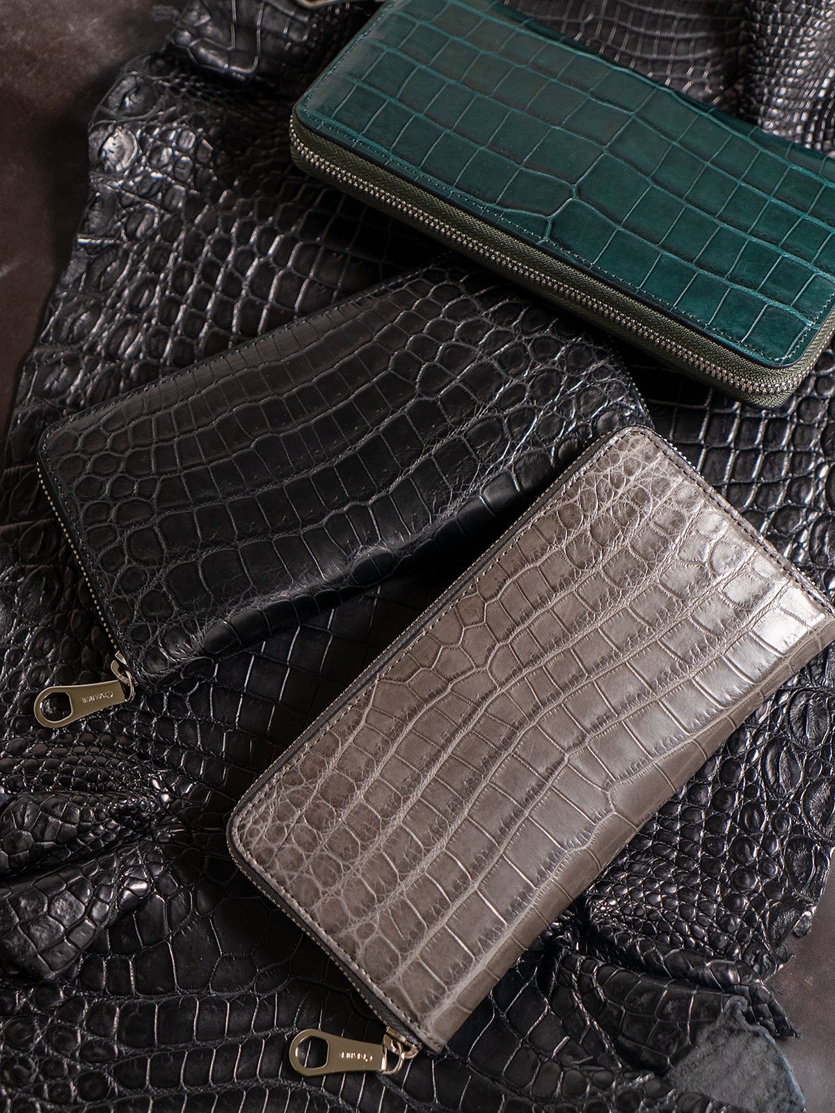 ナイルクロコダイルRFロングウォレット（ラウンドファスナー長財布